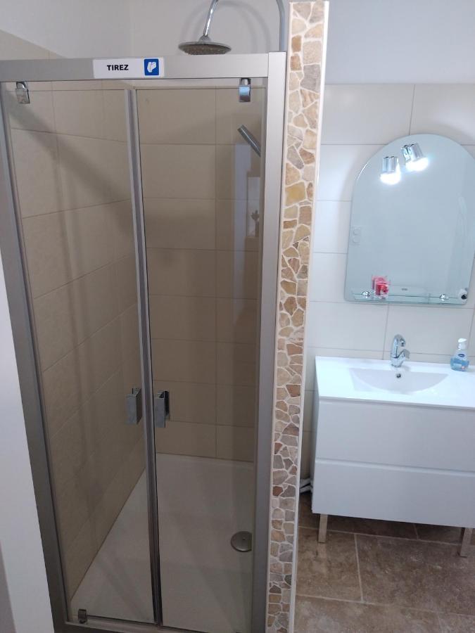 Maison de village confortable entièrement rénovée Saint-Just  Extérieur photo